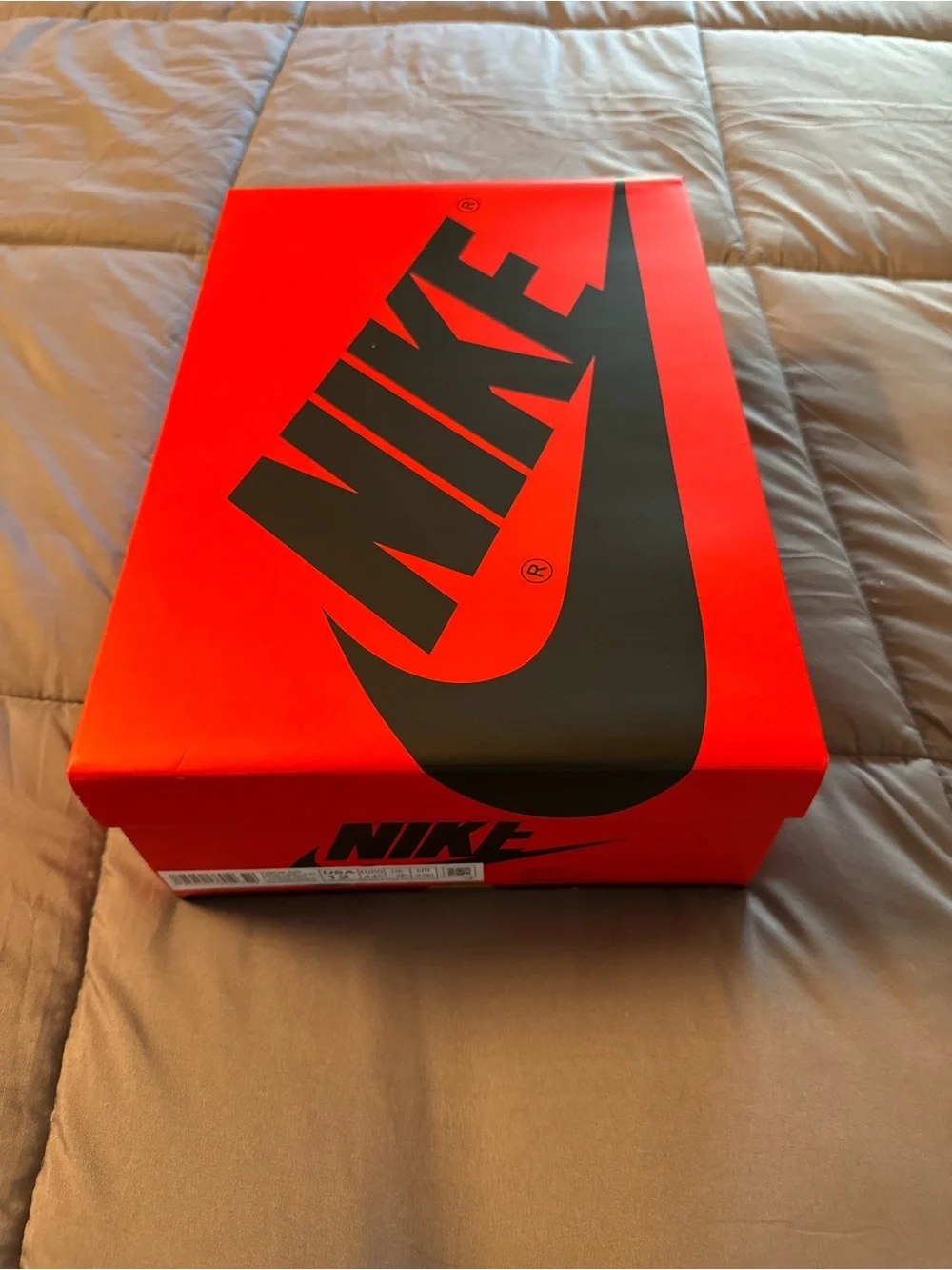 Nike Air Jordan 1 Hi Black/Red Retro